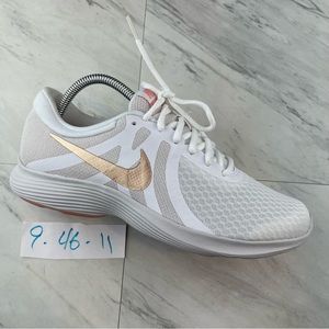 •Nike Womens Revolution 4 908999-002 White Peach Shoes Sneakers Size 9